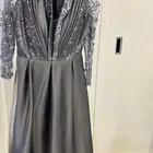 فستان رصاصي دانتيل وساتان مقاس لارج
