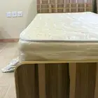 سرير نفر مع المرتبة