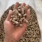 علف مكعبات