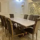 طاولة رخام 8 كراسي شبه جديده