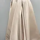 فستان ملكة للبيع