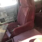 للبيع مراتب جمس وكاله مع الدرج الي في وسط
