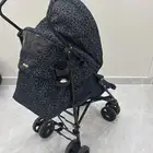 عربة اطفال من مامز اند بابز
