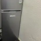 ثلاجة شبه جديدة استخدام شهرين