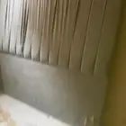 نفر. ونص سرير