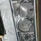 بضاعه جديده بس عليها غبر