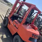 toyota Diesel 3 ton . gear automatic model 1994