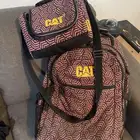 شنطة caterpillar مع اللنش بوكس 100 sar