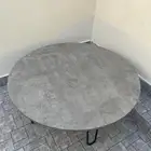طاولة دائرية اربع ارجل