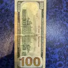 100 دولار
