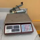 ميزان الكتروني كبير