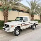 شاص رفرف بدي وكالة اللون ابيض نظيف جدا