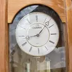 ساعه كارديال الطراز القديم وطقم مكون من ثلاث اباريق إنجليزي