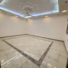 شقة خمس غرف واسعه جدا  في السنابل (ستر اللحياني سابقا )