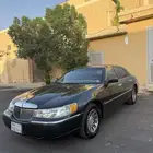 لينكولن تاون كار 1999