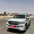 لندكروزر 2016فل كامل رقم 3