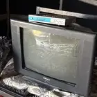 تلفزيون ملون قديم وسيفر