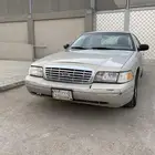 فورد فكتوريا 2011 سعودي نظيف