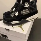 Jordan 4 retro thunder