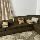 كنب مجلس للبيع مع طاولات و ستاير