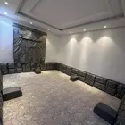 مجلس 4 في 5
