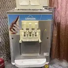 مكينه ايسكريم كربجاني. إيطالي