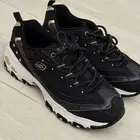 جزمة سكيتشرز أصلية استخدام نظيف