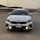 كيا سيراتو للبيع او البدل المناسب