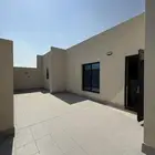 ملحق للبيع تمليك بسطح خاص في بطحاء قريش بتشطيبات مودرن فاخر