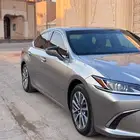 للبيع لكزس 23 نظيف