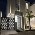 للبيع أدوار بحي الخليج