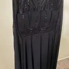 فستان عرس او سهرات استخدام ساعتين فقط نظيف ومافيه اي شي