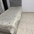 سرير شبه جديد بتغليفه