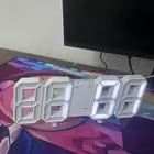 ساعه رقميه مع شاحنها