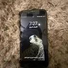 iPhone 7 نظيف مستخدمته إلا قليل البطاريه81 وال جيجا 128 ا