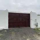 للبيع بيت غرفتين حوش 1700 م