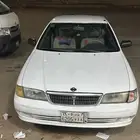 Nissan sunny 2000