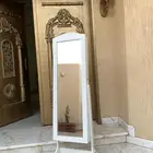 مرايه مع دولاب خزانه مجوهرات واكسسوارات