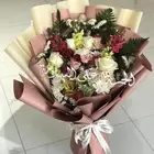 منسق ورد وخطاط