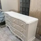 تسريحه لون ابيض خدوش خفيفه زي الموضح بصور