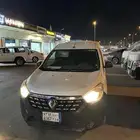 ايجار رينو دوكر