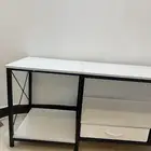 طاولة تلفزيون