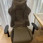 كرسي قيمينق غير مستخدم