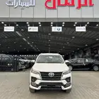 تويوتا فورتشنر VX3بنزين فل كامل 2025 ابيض172000شامل الضريبة