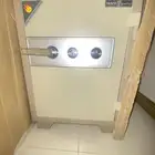 خزنه مقاومةاللحريق الوزن 100  الموديل 65 مفتحين مبعد سيما