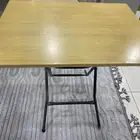 طاولة مطبخ نضيفه