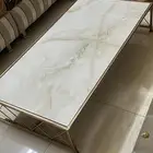 طاولة للبيع