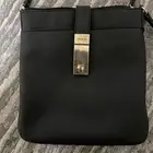 شنطه ماركه guess