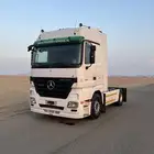 شاحنة اكتروس 2009 للبيع شد بلد