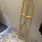 عكاز لوجه الله